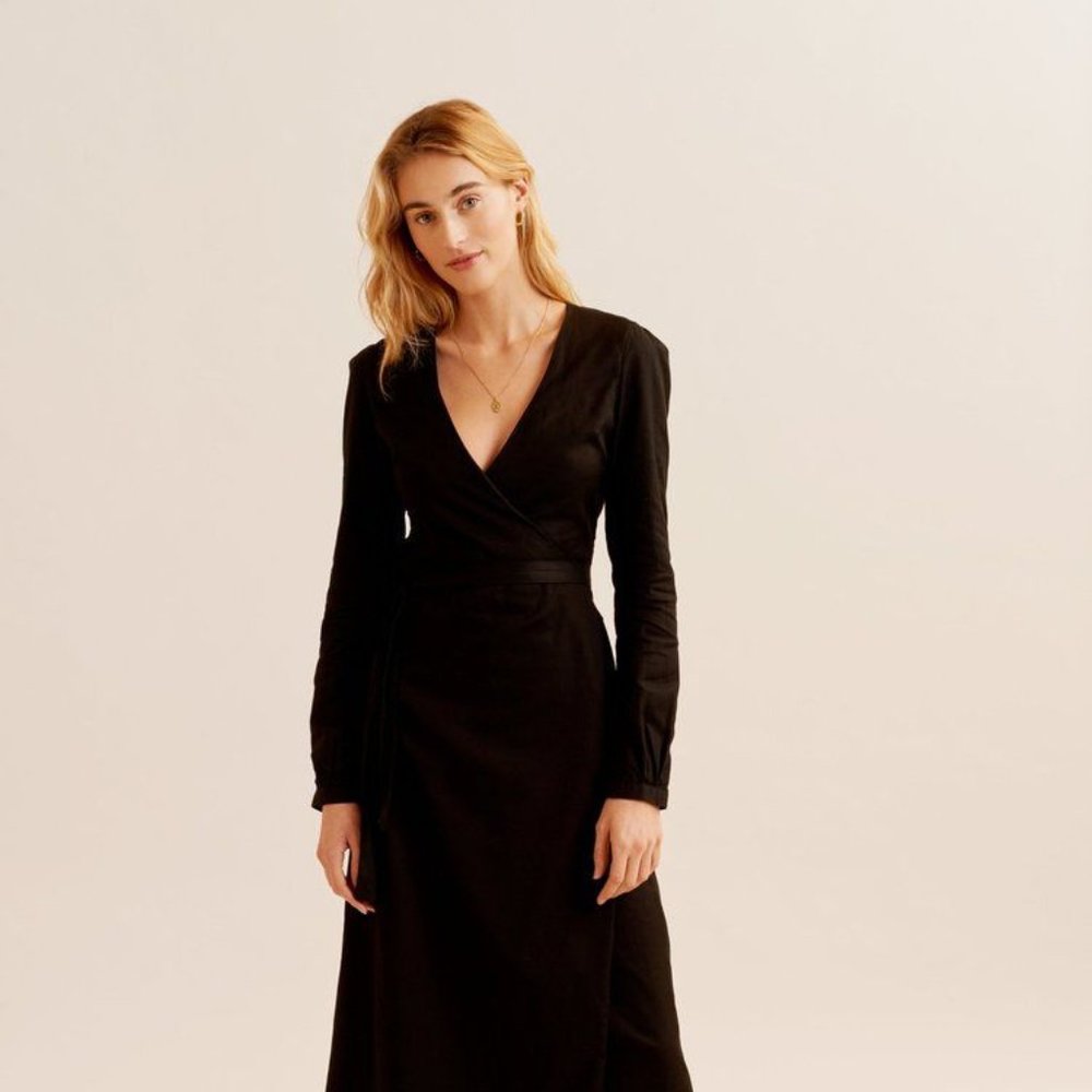 Brand new Woven wrap dress in Black